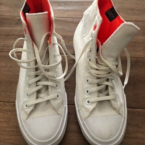 NOT AVAILABLE. Converse All Star, white, size 7,